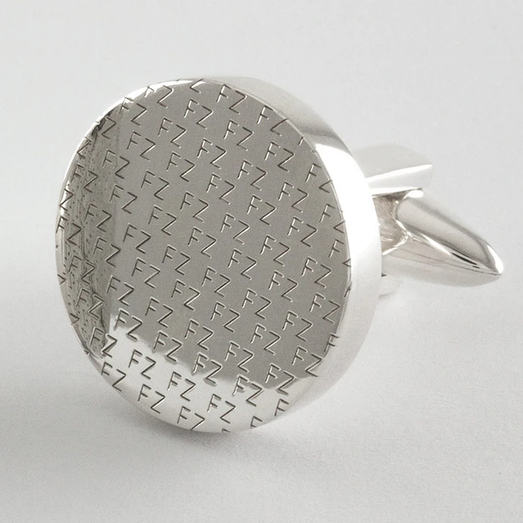 Bouton de manchette micro-initiales gravées
