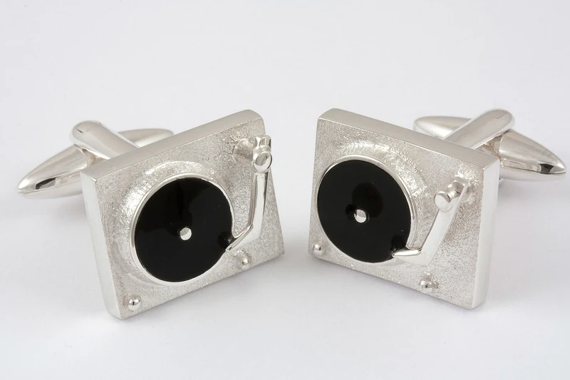 Tourne disque Boutons de manchette